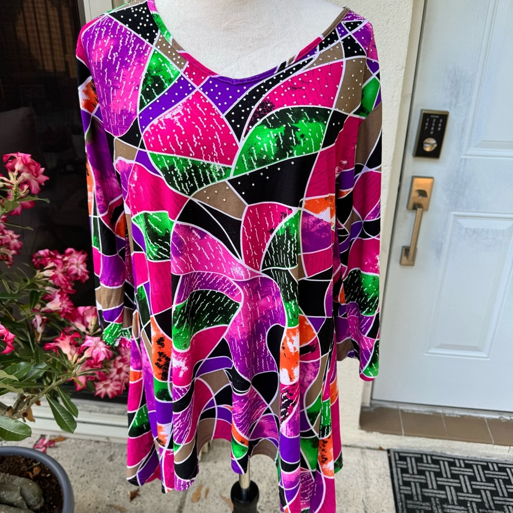 LUCKY BRAND. MultiColor Top, embellished w/ Rhinestones around neckline. Size L.